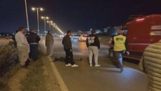 فاجعة ليلية تهز طريق العروي-سلوان.. الإنارة الغائبة تحصد روح شاب في مقتبل العمر