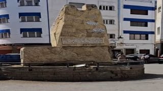 الحسيمة.. سر الساعة الحجرية المنسية في ساحة فلوريدو