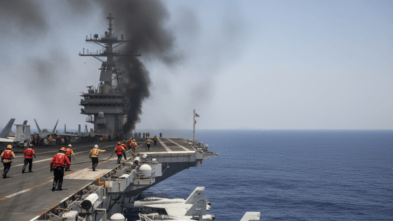 حريق على متن حاملة الطائرات الأمريكية USS Gerald R. Ford هل هو استهداف أم حادث بالصدفة؟