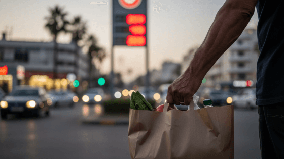 أسعار المحروقات.. هل يواجه المغرب شبح الركود التضخمي؟