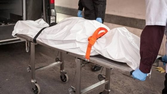 فاجعة تهز وجدة: العثور على جثة شاب معلقة بحي النكادي واستنفار أمني