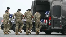 طائرة أمريكية.. مقتل 6 جنود بالعراق وإيران تتبنى