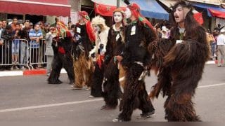 تحقيق استقصائي: بوجلود في سوس.. بين أسطورة عبادة الشيطان وأصالة الفلكلور الأمازيغي