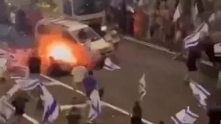 دهس اليهود المطالبين بإنهاء الحرب