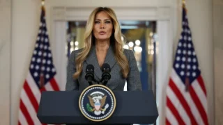 كيف ارتبط تصريح ميلانيا ترامب عن علاقتها بإبستين بمفاوضات الهدنة مع إيران؟