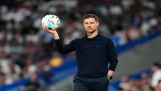 رسمي: تشابي ألونسو على رأس العارضة الفنية لتشيلسي