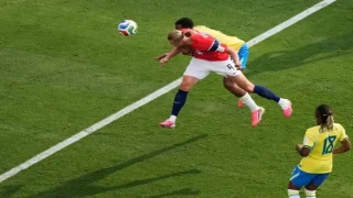 هالاند يقود النرويج لربع نهائي كأس العالم على حساب البرازيل
