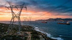 إذا أغلقت إسبانيا صنبور الطاقة.. هل يجد المغرب نفسه على حافة أزمة كهرباء ووقود؟